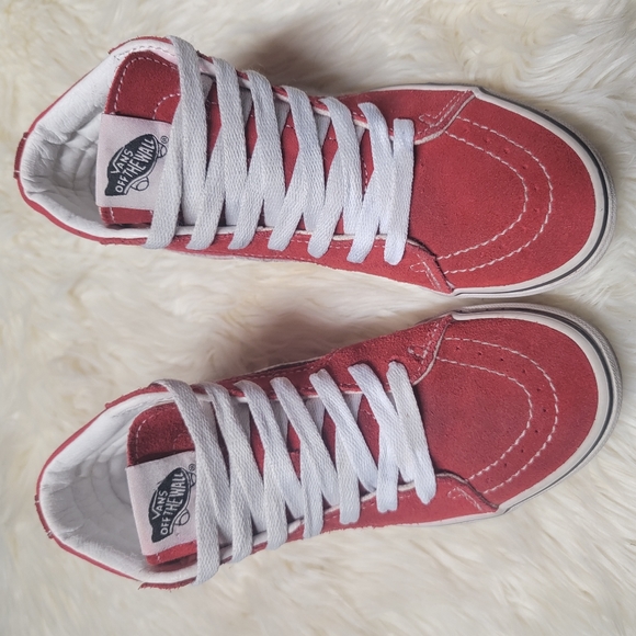 Vans - Picture 2 of 6